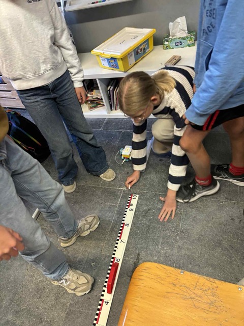 7DFA85A6-402E-4F7D-AF3D-01DF0D4C1862 – Moyenne