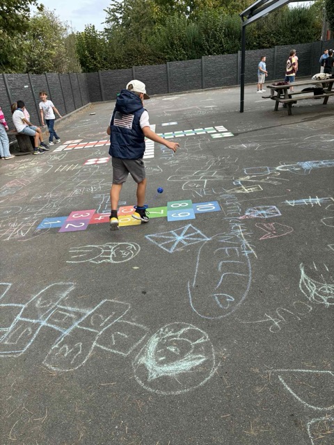 58A000F2-AA96-4FBF-9E71-34F73CCEAEA2 – Moyenne