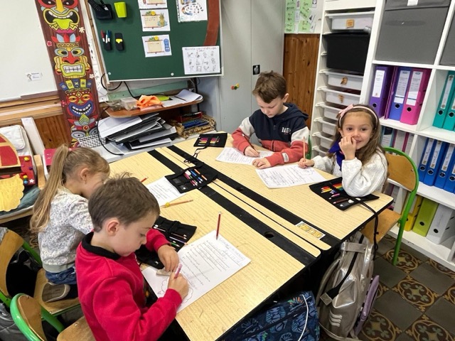 5FA0ADF7-4C4F-4EA0-B09E-39075534C42B – Moyenne