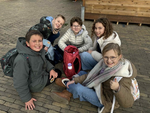 att.7_BoJV_MepNZfOSZog0GYsOK6j0EM5O_uAadjVGVTcc – Moyenne