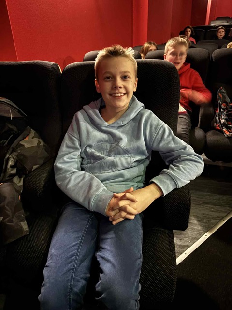 att.CpSjnpdlbp7CMOPxEYrrhOQUdv0Mp1ji6xsb–GfOVM – Moyenne