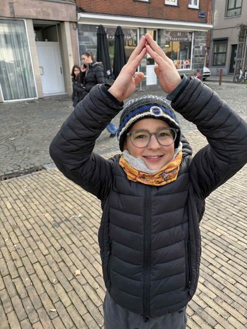 att.KjecJCJrw9AsmjxNkYfyN75pdNFJZ7WA5AaYVbixfqs – Moyenne