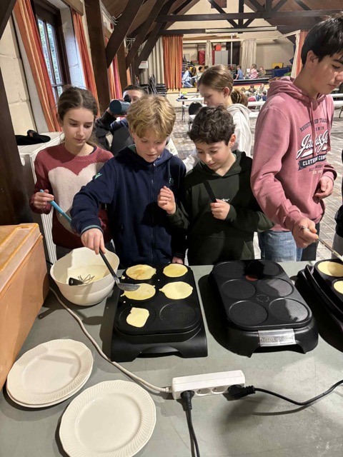 att.2kbqrUXeN3bhyU4s_X-6GA1OVDzwQNI9X67WgquPYk8 – Moyenne