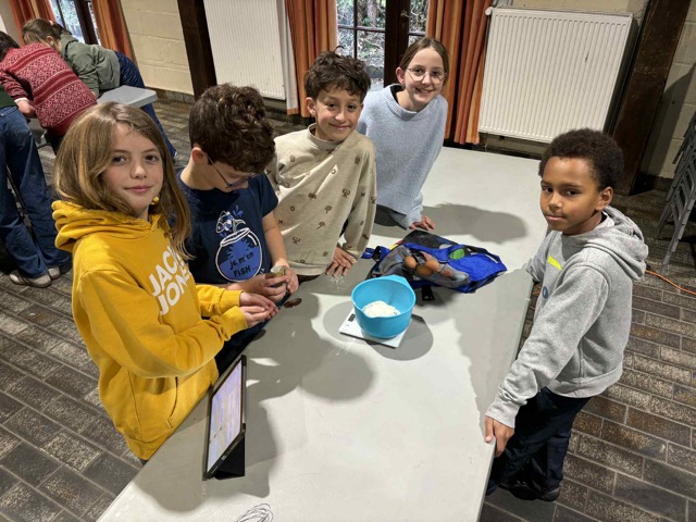 att.NYX8_KSnT0EJeCEusmVyX2e9IOzQOVfJ2w3NBOdrrhk – Moyenne